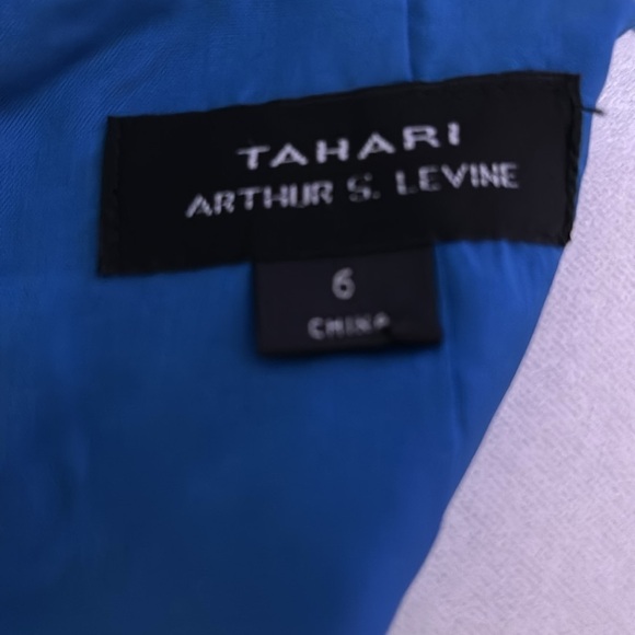 NWT Tahari Arthur S. Levine Dress - Picture 6 of 6